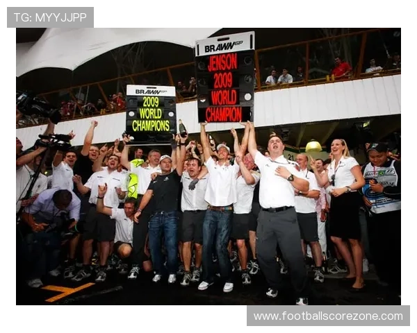 F1最新赛季动态速递顶尖车队争锋精彩瞬间揭秘