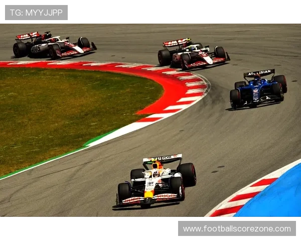 F1赛季最新动态揭晓各队实力对比与车手争冠形势分析